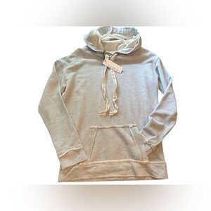 NWT- Sydney Women’s Gray Lightweight Hooded Pullover in Size Medium.